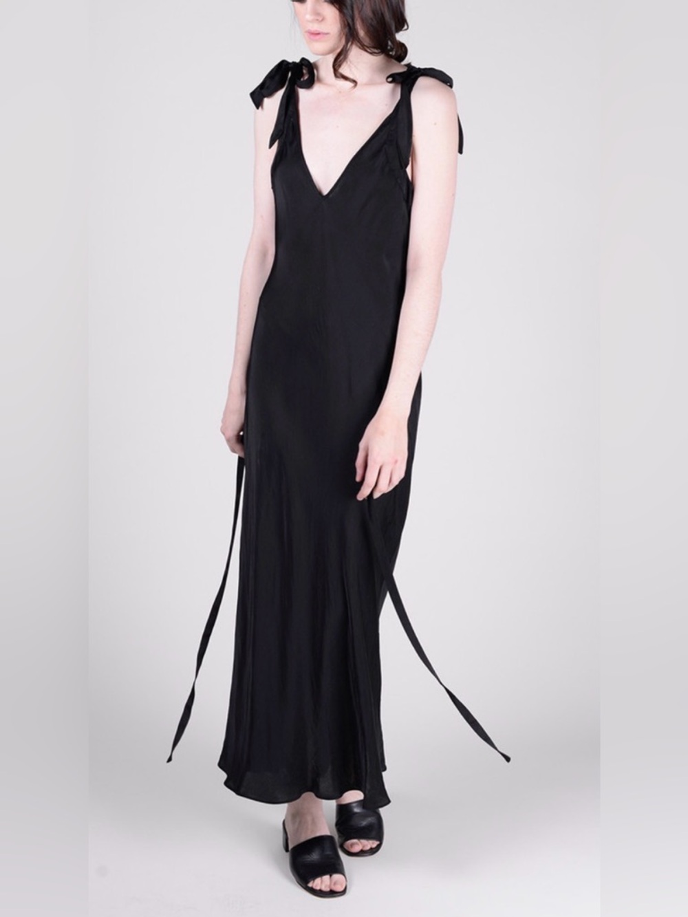 Raquel Allegra Liquid Satin Bias Bow Black Tie-Shoulder V-Neck Maxi Dress 0 (XS)